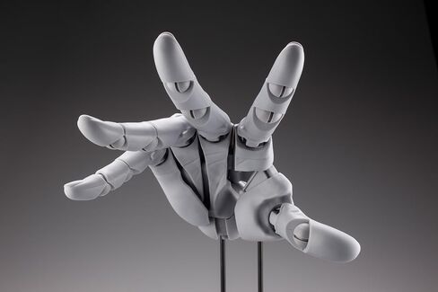 Kotobukiya ARTIST SUPPORT ITEM 1/1 Scale Hand Model R -GRAY in Saudi Arabia
