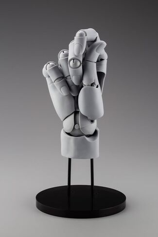Kotobukiya ARTIST SUPPORT ITEM 1/1 Scale Hand Model R -GRAY in Saudi Arabia