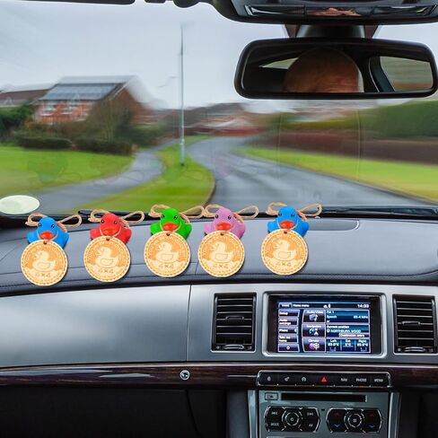 60 قطعة من بطاقات خشبية من البط المطاطي والخيوط، مجموعة من البط المطاطي الصغير الملون، بط مطاطي صغير مع علامات خشبية مستديرة من أجل لعبة البط، هدايا لحفلات استقبال المولود الجديد (نمط حيوي) in Kuwait