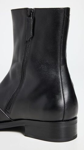 أحذية كاميون للرجال in Kuwait