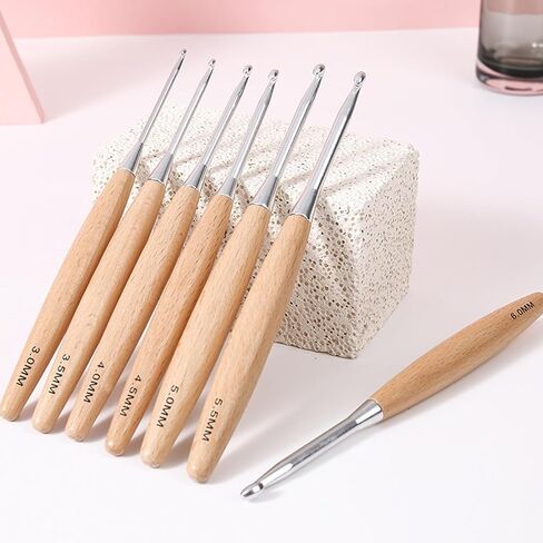 BsHooker Beech Wood Handle Crochet Hooks,10mm Ergonomic Crochet Hooks for Beginners and Arthritic Hands,Comfortable Grip in Saudi Arabia