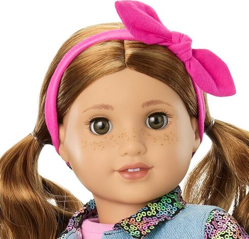 زي ركوب الخيل من American Girl Lila للدمى مقاس 18 بوصة (فتاة العام 2024) in Saudi Arabia