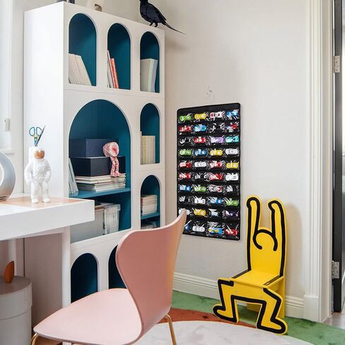 حقيبة تخزين متوافقة مع 80 سيارة من علبة الثقاب ذات العجلات الساخنة، علبة عرض معلقة على الوجهين للعجلات الساخنة تناسب 80 سيارة لعبة (80 فتحة - أسود) in Kuwait