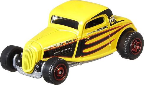 Matchbox Toy Cars or Trucks 8-Pack, Set of 8 Die-Cast 1:64 Scale Vehicles, Themed Multipack, Including 1 Exclusive (Styles May Vary) in Saudi Arabia