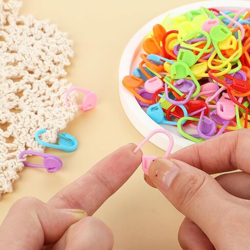 300 Pcs Colorful Knitting Markers Stitch Markers with 6 PCS Sewing Needles Knitting Crochet Locking Crochet Supplies Plastic Knitting Kit Crochet Accessories Stitch Needle Clip with Storage Case in Saudi Arabia