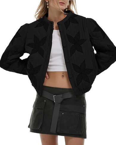 سترة نسائية من Gacaky خفيفة الوزن ومطرزة بالورود ومبطنة للشتاء الدافئ بأزرار سفلية وسترة منتفخة مع جيوب in Kuwait