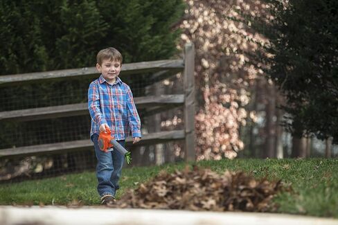 Husqvarna 125B Toy Leaf Blower in Saudi Arabia