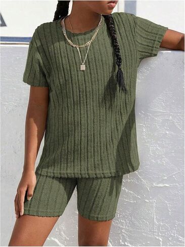 WDIRARA Girl's 2 Piece Texture Stripes Short Sleeve Round Neck Clothing Set with Shorts in Saudi Arabia