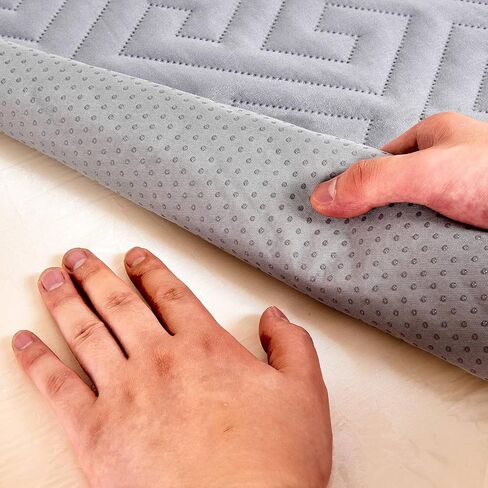 غطاء سرير مبطن مقاوم للماء للكلاب، سرير إسفنجي ذو ذاكرة للكلاب، قابل لإعادة الاستخدام، وسادة بديلة قابلة للغسل، واقي مرتبة لسرير الحيوانات الأليفة مع دعم مضاد للانزلاق، رمادي 27 × 36 × 5 in Kuwait