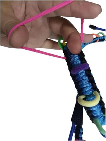 حامل البط المطاطي ذو الحبل الاسمي لأصحاب البط يعرض حامل جيب رانجلر الثابت، بطة متوافقة مع رانجلر TJ JK&JL، حامل السيارة، رانجلر، أزرق-أسود (البط المطاطي غير متضمن) (قطعة واحدة) in Kuwait