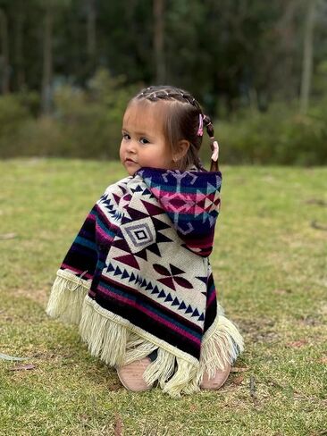 Poncho for childrens, Ecuadorian unisex poncho for children handmade with Alpaca wool, Ideal for boys and girls. in Saudi Arabia