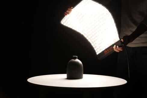 مجموعة Falcon Eyes ثنائية اللون (عبوة جديدة) طقم RX-12TD ضوء صور LED مرن ثنائي اللون + صندوق إضاءة ممتد RX-12OB + صندوق إضاءة شبكي على شكل قرص العسل RX-12SBHC in Kuwait