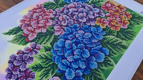 طقم تطريز مطرز، كوبية، غرز متقاطعة مطرزة، تطريز الأزهار، زهور البنفسج in Kuwait