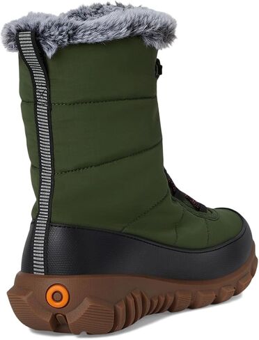 BOGS Women's Cedar Quilt Lace Snow Boot in Saudi Arabia