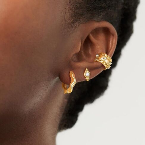 DREMMY STUDIOS Women Ear Cuff Non Piercing | 14K Gold Plated Cubic Zirconia Fake Earrings Wrap Clip on Cartilage Earring | Lightweight Hypoallergenic Jewelry SINGLE EAR CUFF in Kuwait