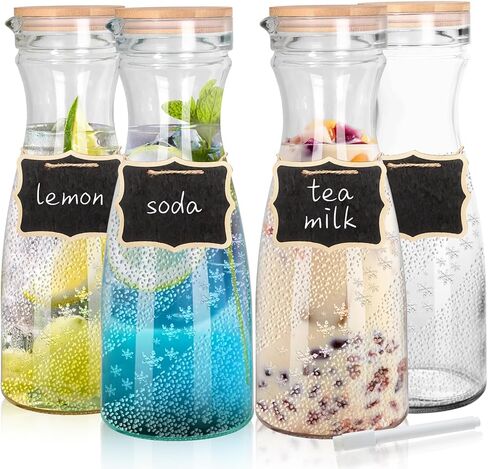 مجموعة من 2 إبريق زجاجي مع غطاءين، مجموعة إبريق مشروبات سعة 40 أونصة لبار الميموزا، إبريق ماء سعة 1 لتر، إبريق عصير للغداء والماء البارد والحليب والشاي المثلج وعصير الليمون - علامتان سبورة خشبية in Kuwait