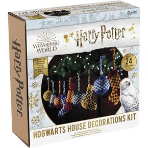 Hero Collector Hogwarts Christmas Decorations Kit | Harry Potter Wizarding World Knitting Kits