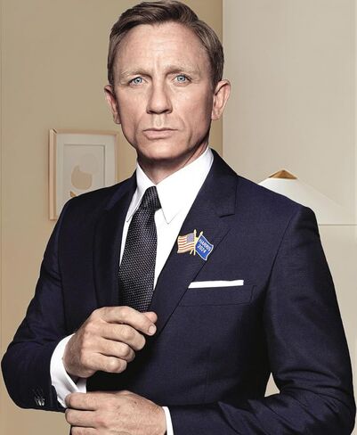 كامالا هاريس بروش 2024 حملة الانتخابات الرئاسية الأمريكية العلم دبابيس التلبيب تذكارية in Kuwait