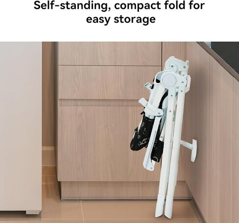 Pamo Babe Simple Fold High Chair with 3-Position Tray in Kuwait