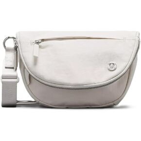 حقيبة لولوليمون طوال الليل 5 لتر (عادية، أوبال أبيض) in Kuwait