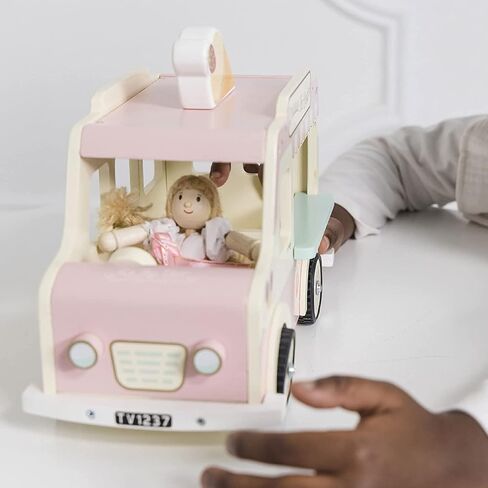 Le Toy Van - عربة تخييم خشبية للعطلات مع لوح ركوب الأمواج قابل للفصل | مناسبة لعمر 3 سنوات فما فوق in Saudi Arabia