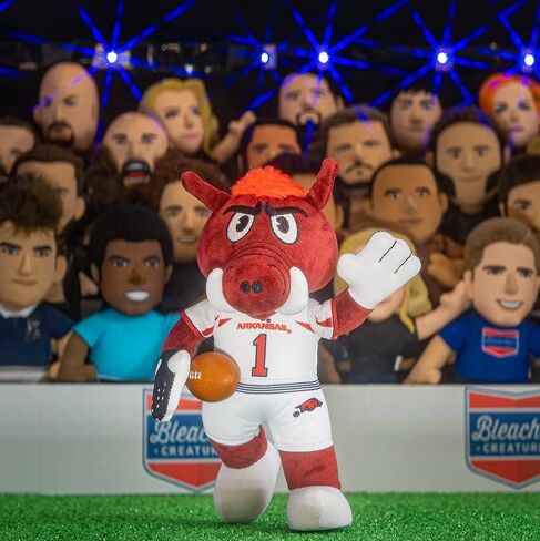 Bleacher Creatures Cincinnati Bearcats Bearcat مقاس 10 بوصات من القطيفة - تميمة للعب أو العرض in Saudi Arabia