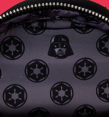 حقيبة ظهر صغيرة للكلاب من Loungefly Pets Star Wars Darth Vader Cosplay (صغير) in Saudi Arabia