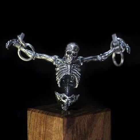 Skull Necklace for Men Punk Captivity Skull Pendant Halloween Party Necklace for Men Women Gothic Skull Necklace Long necklace jewelry for Women Men in Saudi Arabia
