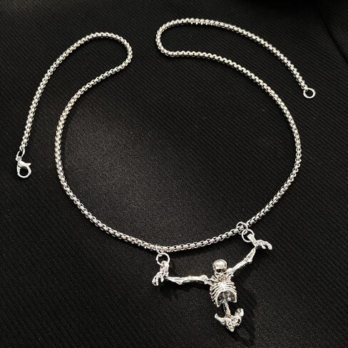 Skull Necklace for Men Punk Captivity Skull Pendant Halloween Party Necklace for Men Women Gothic Skull Necklace Long necklace jewelry for Women Men in Saudi Arabia