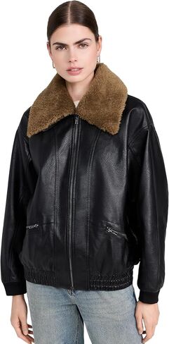 سترة بومبر نسائية كبيرة الحجم من Pixie Market in Kuwait