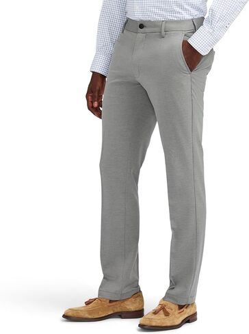 Izod Men's Non-Iron Stretch Straight Fit Flat Front Traveler Chino Pant in Kuwait