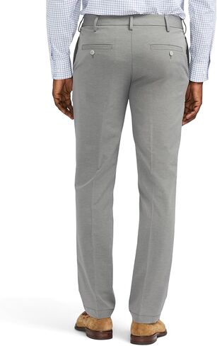 Izod Men's Non-Iron Stretch Straight Fit Flat Front Traveler Chino Pant in Kuwait