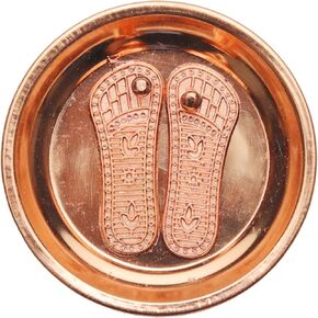 LAXMI JI CHARAN Brass Shree Maa Laxmi Charan Paduka on a Plate for Prosperity for Puja Laxmi Puja for Indian Traditional Festival Diwali Decoration Return Gifts Home Decor(Size:-3.5") (Golden)