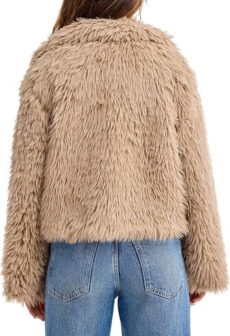 معطف نسائي قصير من الفرو الصناعي من Tankaneo وياقة على شكل طية صدر وأزرار سفلية وسترات منفوشة ملابس خارجية شتوية in Kuwait