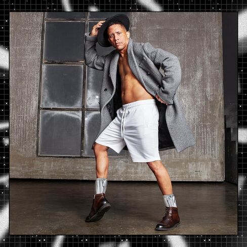 Panitay Pop Star زي الهالوين زي أداء جوارب الكاحل الفضية لزي 90s Dance Star زي حفلة الهالوين الرجعية للبالغين الرجال والنساء in Kuwait