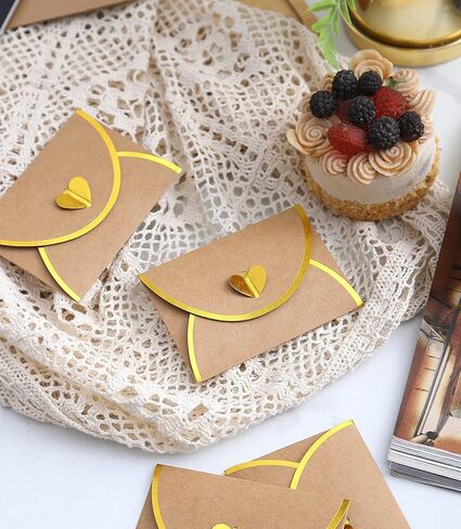 مغلفات بطاقات الهدايا مع مشبك ذهبي على شكل قلب - 48 قطعة - مظاريف كرافت صغيرة بحدود ذهبية، مغلف صغير بألوان متنوعة لبطاقات الملاحظات، وبطاقات العمل، والزفاف، 3.9 × 2.75 بوصة in Kuwait