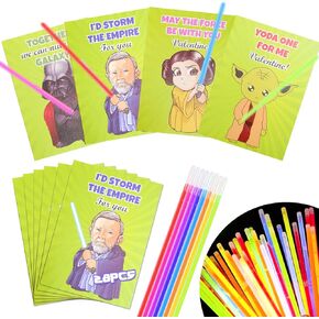 بطاقات عيد الحب للأطفال - 32 عبوة من أعواد النيون المتوهجة مع بطاقات عيد الحب للأطفال في الفصل الدراسي - بطاقات تبادل عيد الحب للأطفال في الفصل الدراسي، جائزة مدرسة عيد الحب، هدية لحفلة عيد الحب in Kuwait