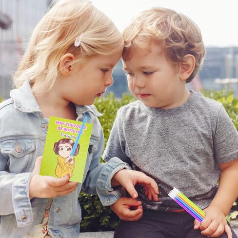 بطاقات عيد الحب للأطفال - 32 عبوة من أعواد النيون المتوهجة مع بطاقات عيد الحب للأطفال في الفصل الدراسي - بطاقات تبادل عيد الحب للأطفال في الفصل الدراسي، جائزة مدرسة عيد الحب، هدية لحفلة عيد الحب in Kuwait