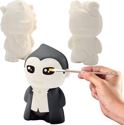 مجموعة أدوات التلوين من JOYIN Halloween Squishy Toys مع 6 شخصيات مختلفة، و6 ألوان دهانات، و3 فرش طلاء. مجموعة أدوات فنية وحرفية يمكنك صنعها بنفسك مجموعة ألعاب حفلات الهالوين لأنشطة الأطفال وهدايا الحفلات in Saudi Arabia