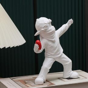 Creative Resin Statue - Boy Standing Throwing Love Decoration Ornament Furniture Ornament Character Statue