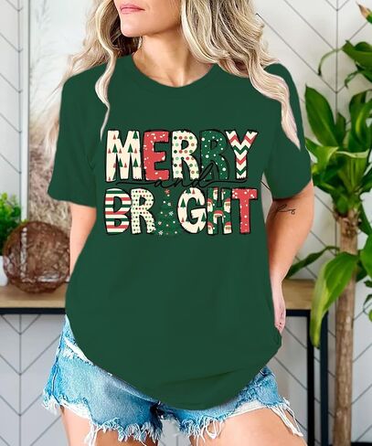 Merry Christmas Shirts for Women Funny Snowflake Graphic Print Holiday T Shirt Winter Casual Short Sleeve Xmas Tee Tops in Kuwait