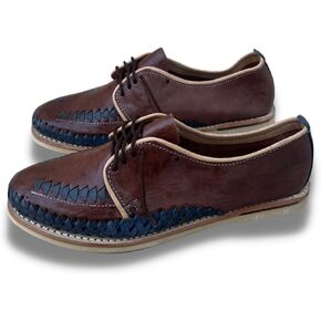 Mexico en la Piel: Handcrafted Men's Moka Brown Leather Huarache Sandals with Navy Blue Accents - Flat, Lace-Up Oxfords, Made in Mexico