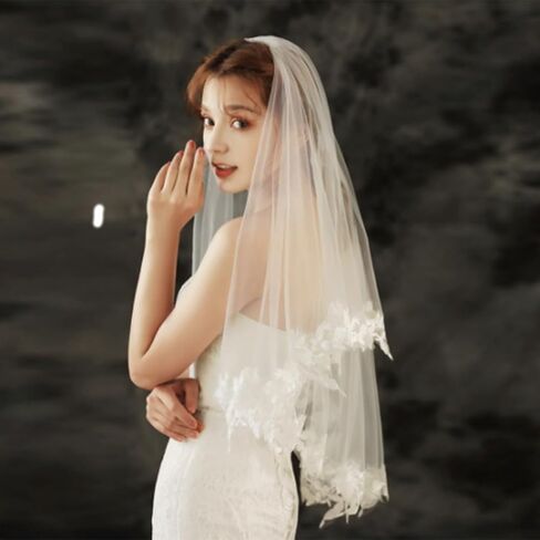 حجاب زفاف مزين بالزهور من طبقتين، حجاب زفاف من الدانتيل الأبيض، حجاب بطول الخصر مع مشط، إكسسوارات للشعر للنساء والفتيات. in Kuwait