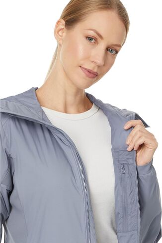 Arc'teryx Women's Atom Hoody in Saudi Arabia
