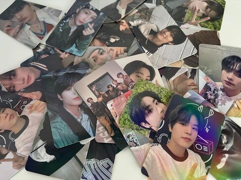 Yuto Stray Kids Laser Photocard 50pcs Stray Kids Laser Card Kpop Stray Kids LOMO بطاقات Kpop Straykids ألبوم بطاقة Stray Kids صور بطاقات بريدية هدية لمحبي Daugher in Kuwait
