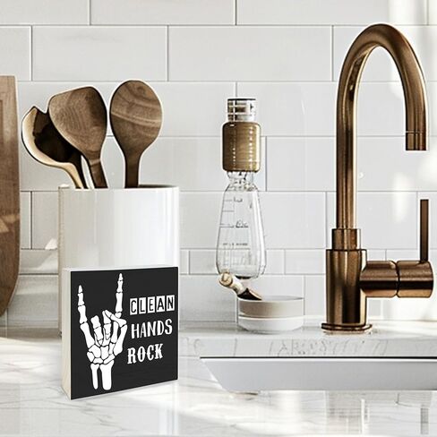 لافتة مكعبات خشبية قوطية مقاس 10.16 سم × 10.16 سم - صخرة الأيدي النظيفة - لوحة من خشب الصنوبر الأسود، ديكور المنزل والحمام، زينة المرحاض، لوازم الرف، هدية ديكور المنزل الجديد - A23 in Kuwait