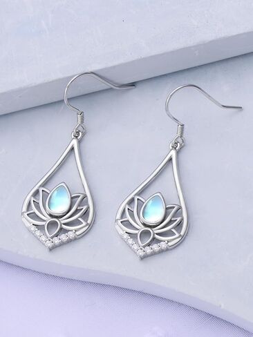 925 Sterling Silver Birth Flower Earrings Carnation/Violet/Daffodil/Daisy/Lily/Rose/Lotus/Poppy/Marigold/Holly Earrings Birth Month Flower Jewelry for Women in Saudi Arabia