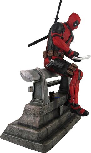 Marvel Premier Collection: Deadpool (Movie Version) Statue, Multicolor in Saudi Arabia