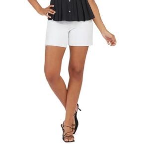 SPANX Womens On-The-Go 6" Shorts, White, Small