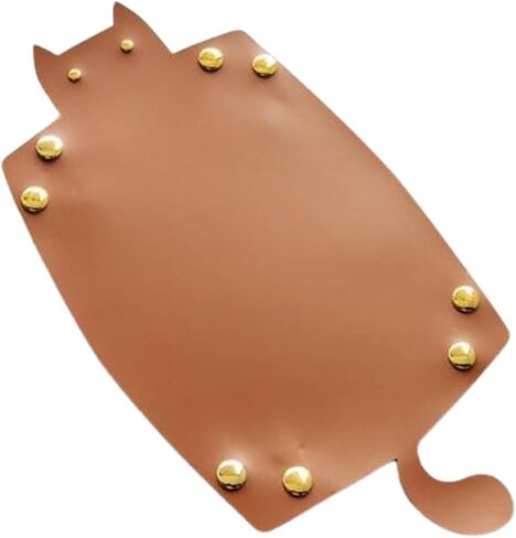 صينية النرد على شكل قطة مبتكرة لحامل النرد المحمول ومنظم المكتب وإكسسوارات DND هدية فريدة للاعبي ألعاب آر بي جي (أحمر) in Kuwait